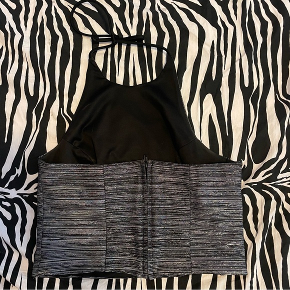 Y2k silver grey and black halter top 🩶🖤 - Picture 3 of 4